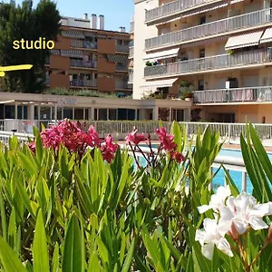 Apartamento Les Caroubiers, Rocabruna