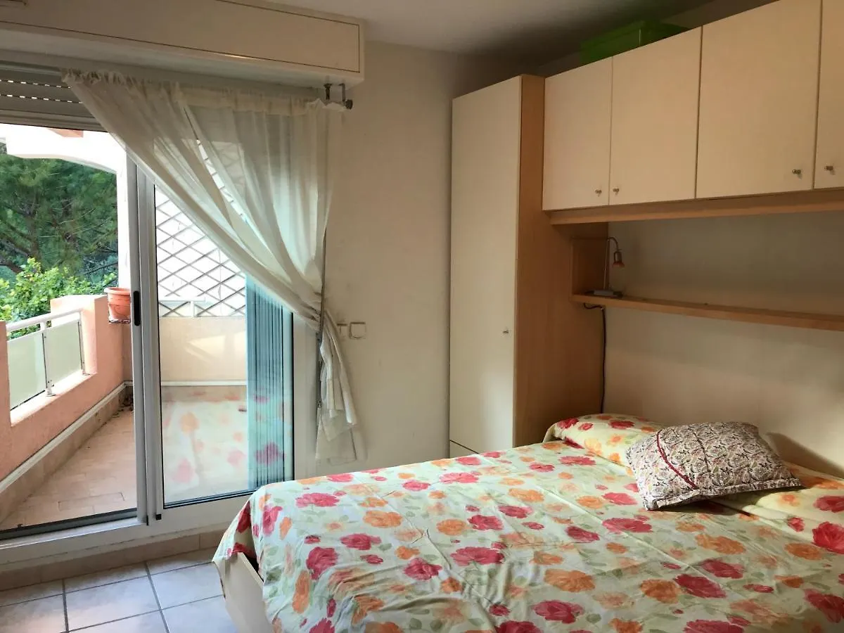 Sun&Sea Terrace Two-Bedroom Apartment Rocabruna